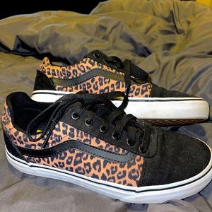 Women’s Vans size 9